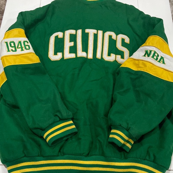 Hardwood Classics Carl Banks Other - NBA BOSTON CELTICS "1946" HEAVY
WOOL BLEND JACKET CARL BANKS